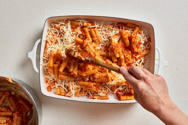 Ziti Marinara Family Tray (6 people)